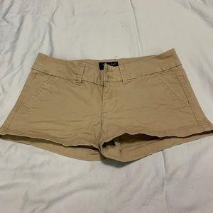 American eagle khaki shorts